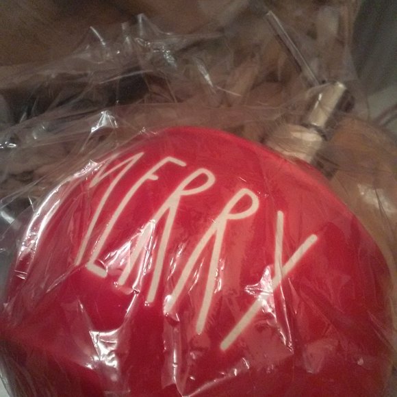 BNIB RAE DUNN Soap Pump Dispenser - Picture 5 of 5